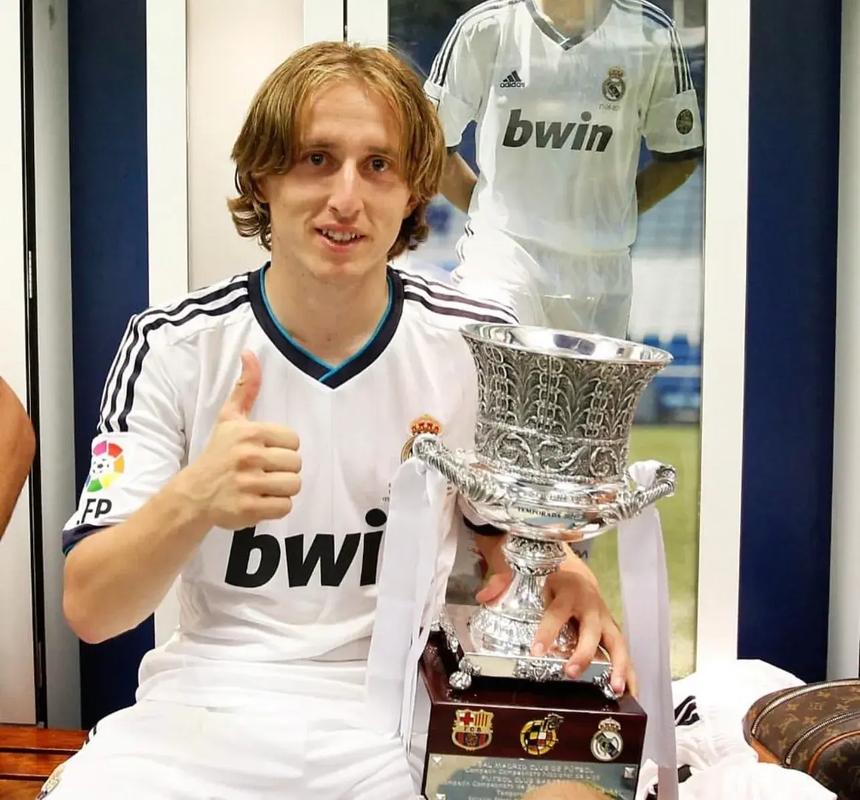 体育博彩中的“情绪峰值”：最该停手的时刻。（当情绪冲到顶点：体育博彩里最该收手的一刻）