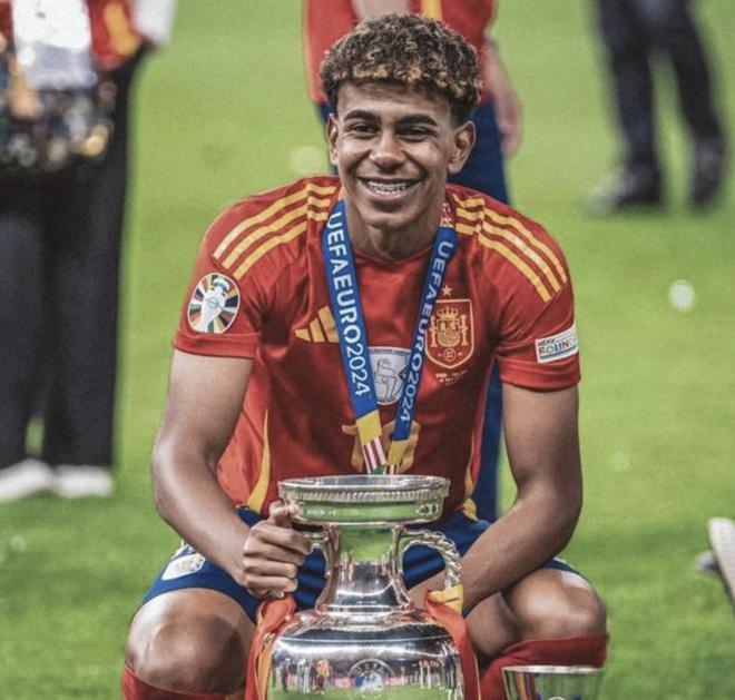 恩佐：很自豪能赢得世界杯，梅西是有史以来最伟大的球员